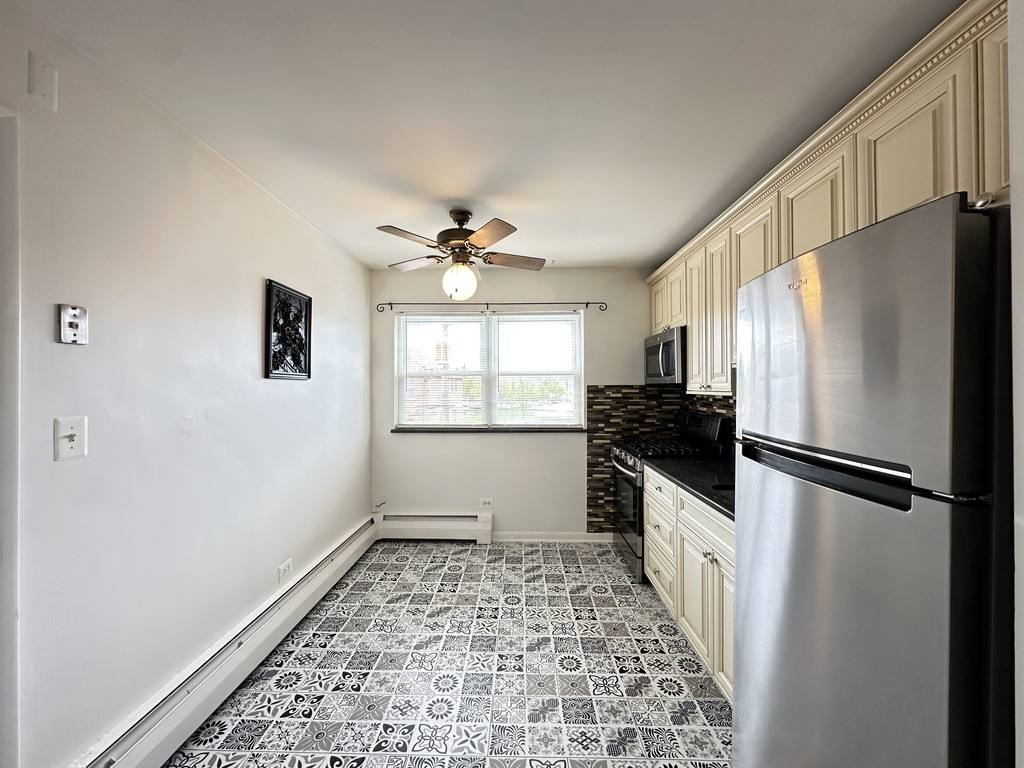 Apartment for rent at 6271 Cicero #P5B, Chicago, IL 60646