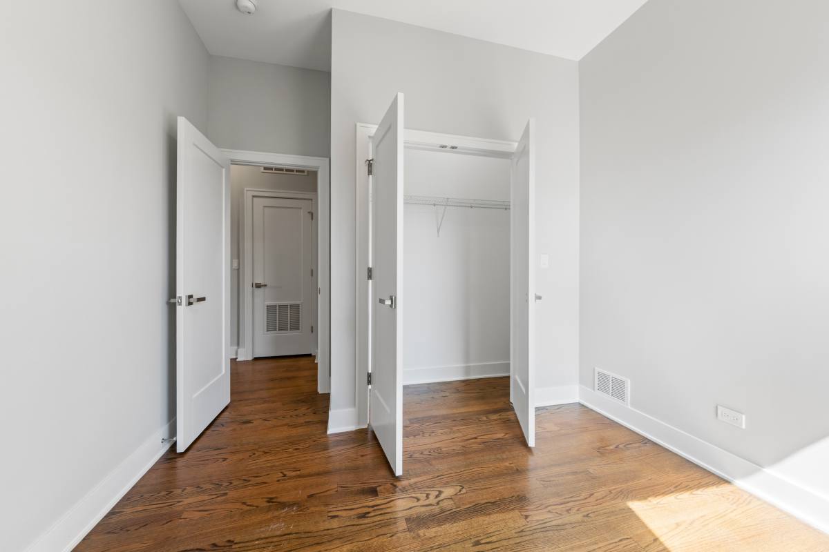 Apartment for rent at 1472 W Summerdale #2RE, Chicago, IL 60640