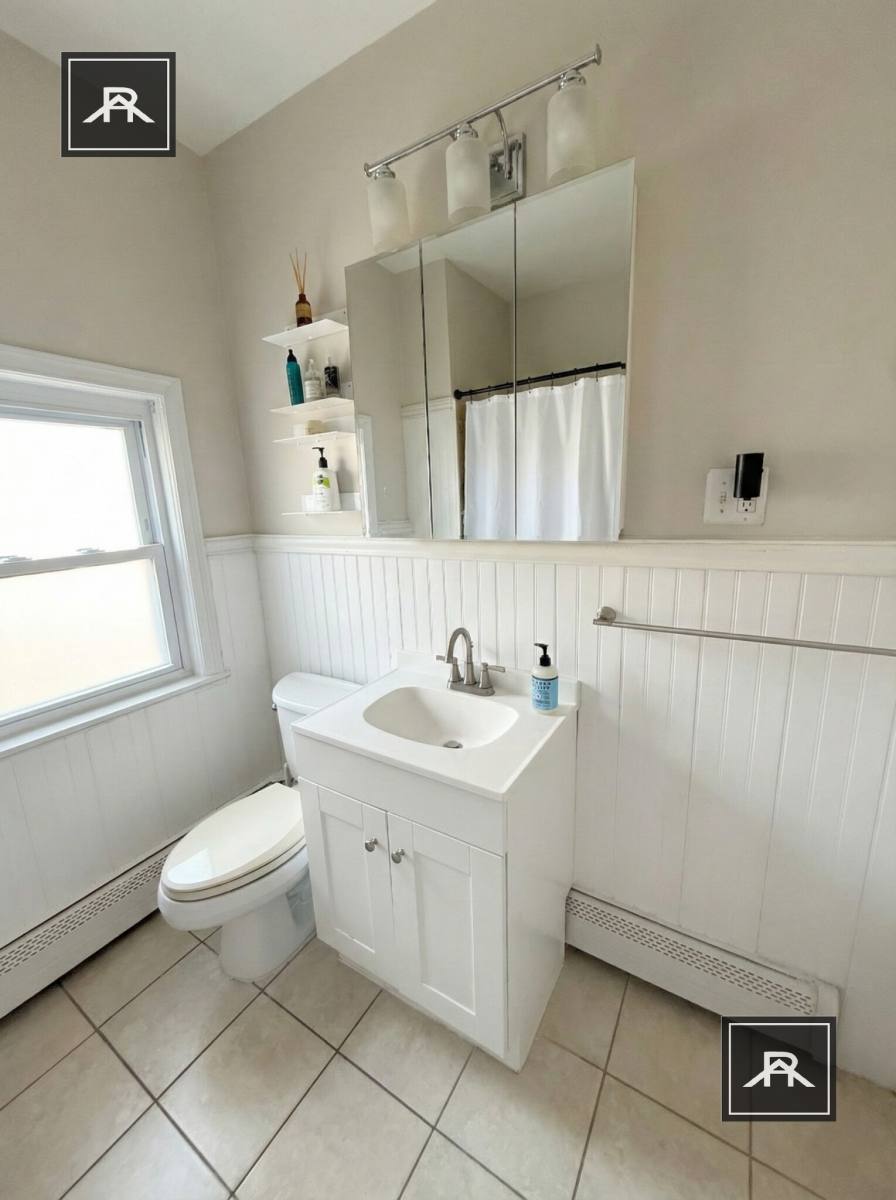 Apartment for rent at 22 Fellsway #2, Somerville, MA 02145