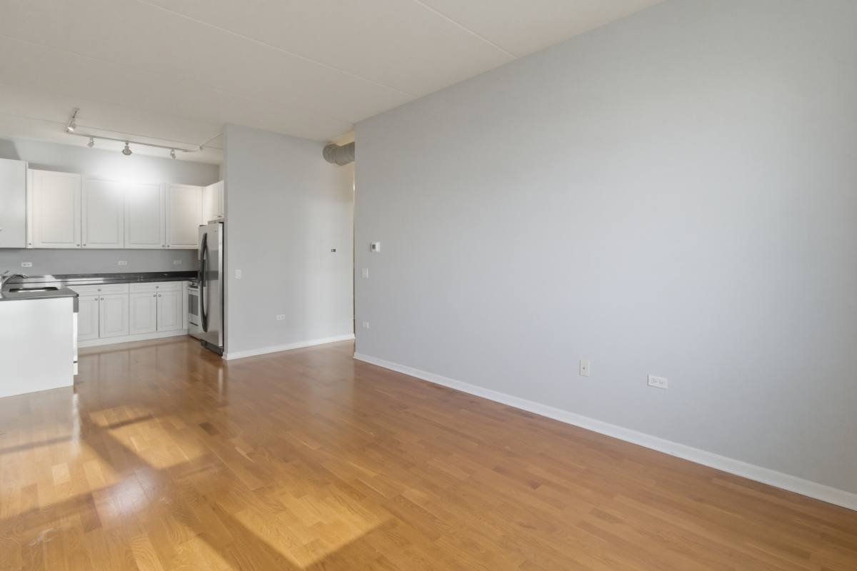 Apartment for rent at 873 N Larrabee St #507, Chicago, IL 60610