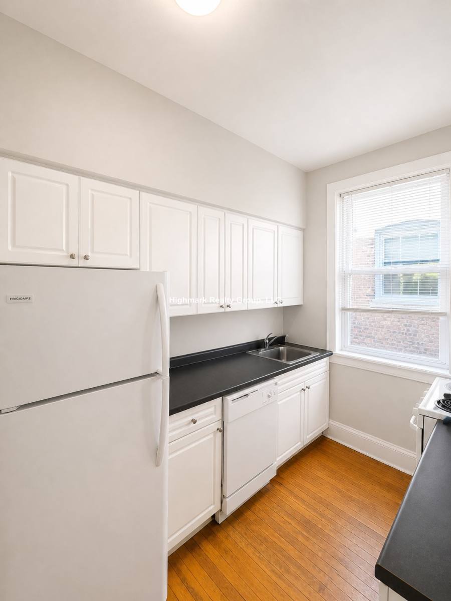 Apartment for rent at 327 Kedzie St #E2R, Evanston, IL 60202