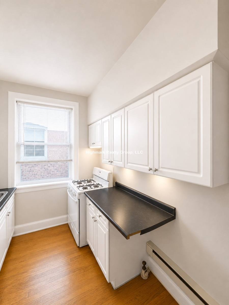 Apartment for rent at 327 Kedzie St #E2R, Evanston, IL 60202