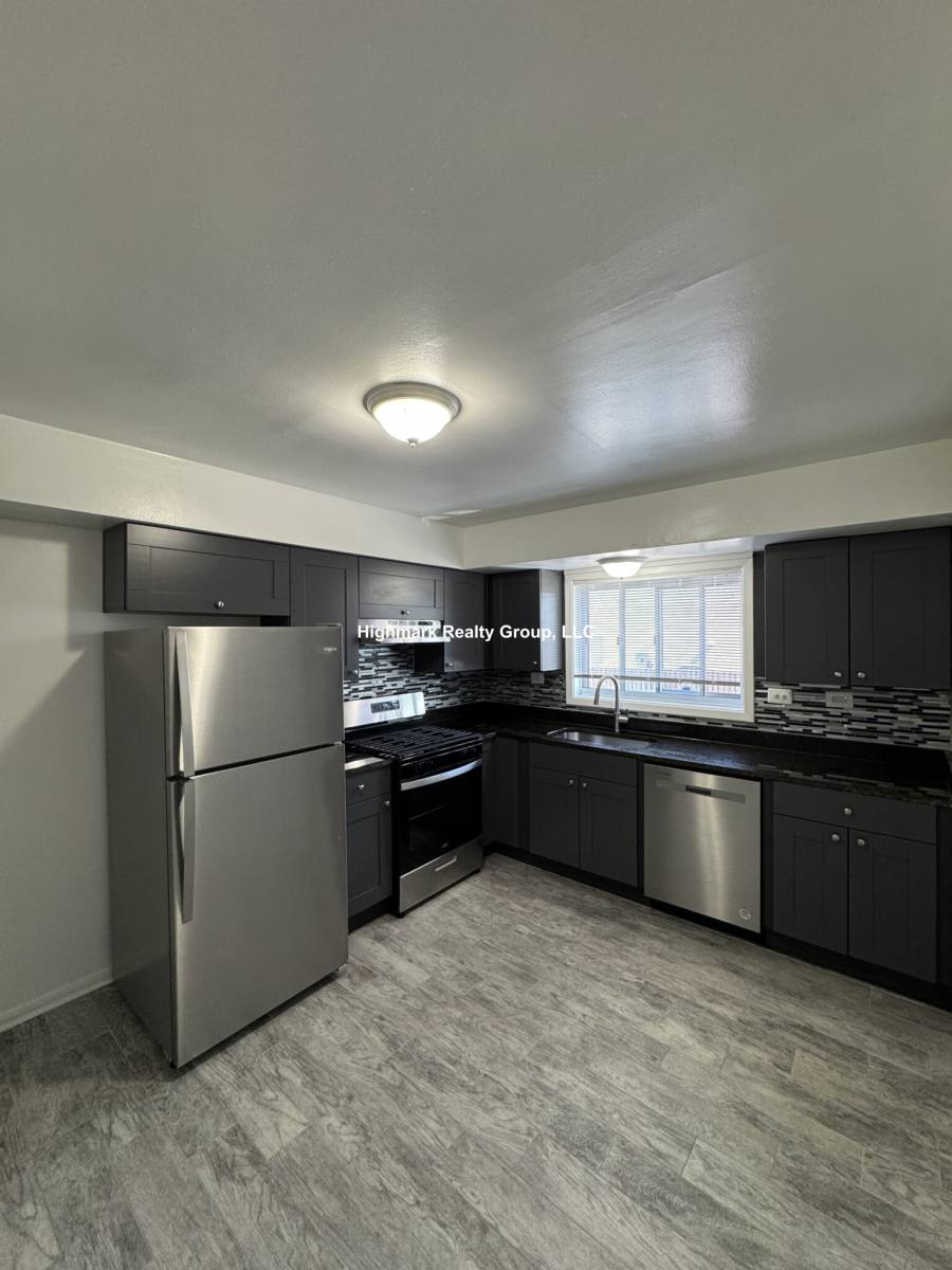 Apartment for rent at 1300 Carol St #A1E, Park Ridge, IL 60068