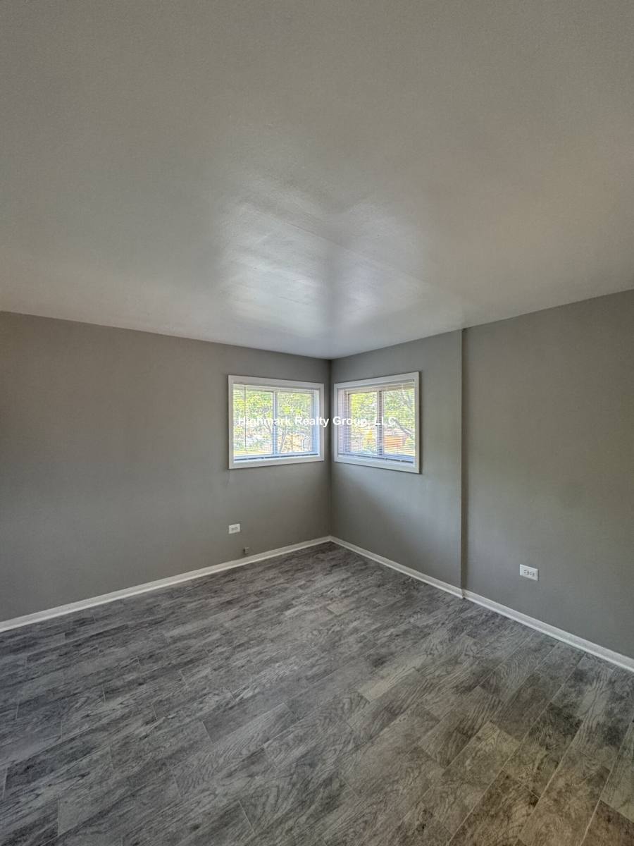 Apartment for rent at 1300 Carol St #A1E, Park Ridge, IL 60068