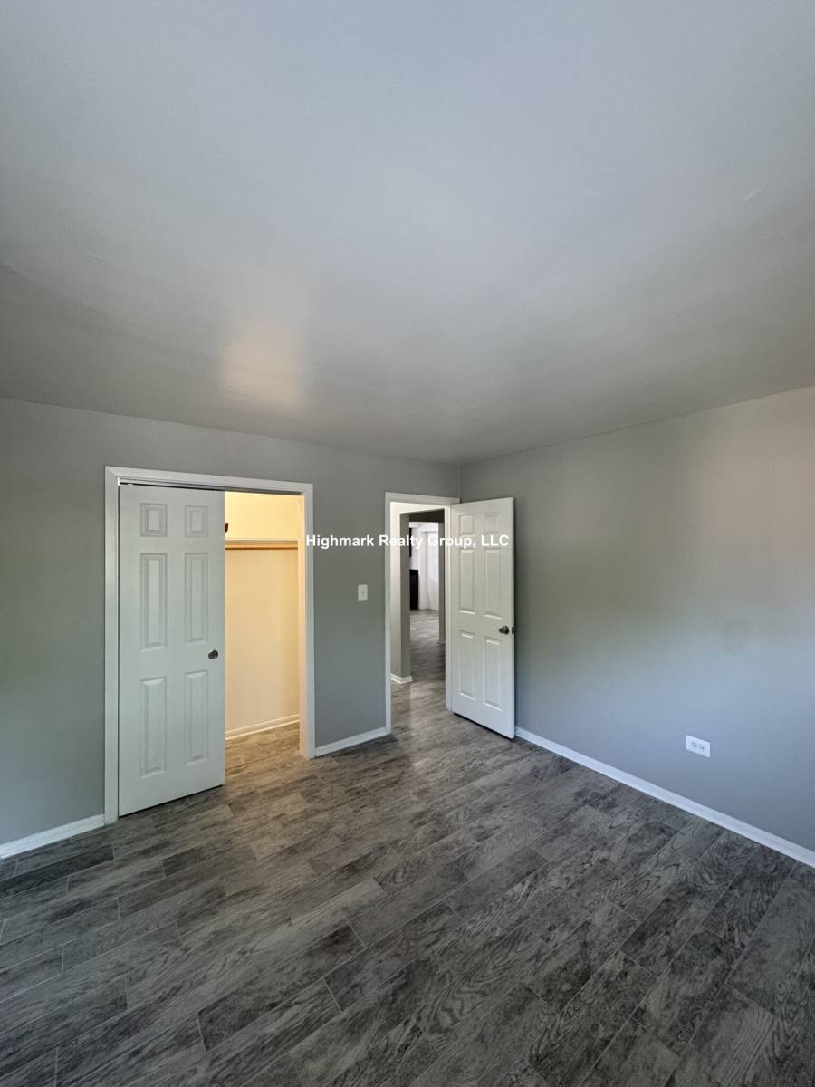 Apartment for rent at 1300 Carol St #A1E, Park Ridge, IL 60068
