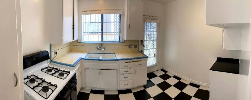 Apartment for rent at 4068 9th Ave, Los Angeles, CA 90008