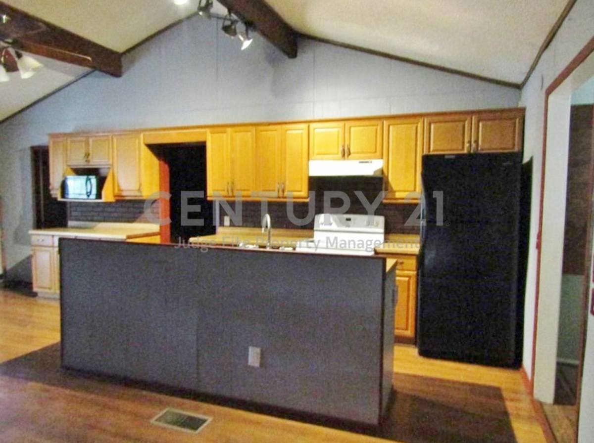 House for rent at 1117 Woodland Trail, Kemp, TX 75143