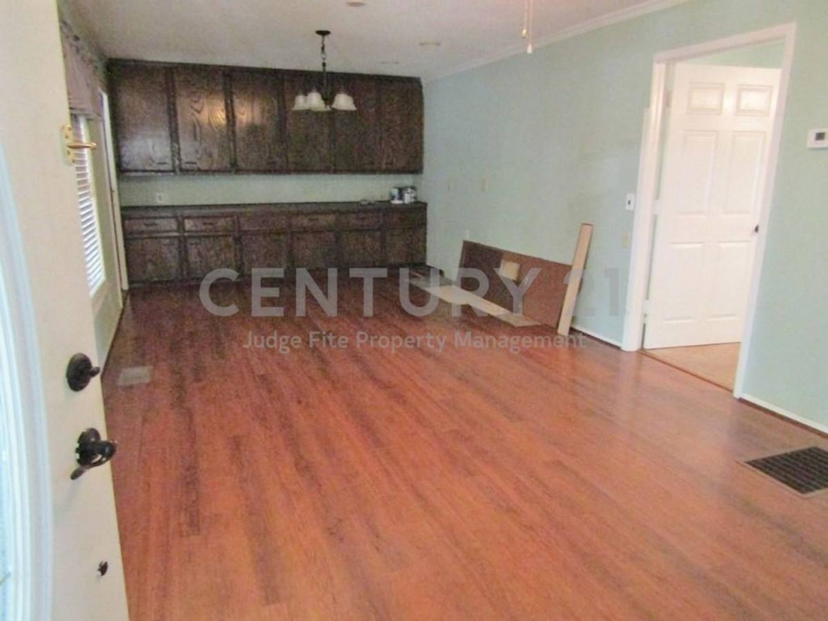 House for rent at 1117 Woodland Trail, Kemp, TX 75143