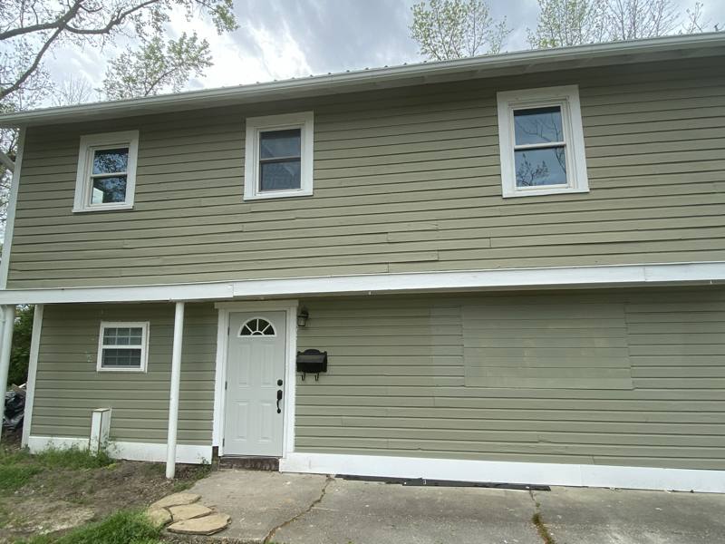 Apartment for rent at 207 W Calhoun St, Whiteville, NC 28472