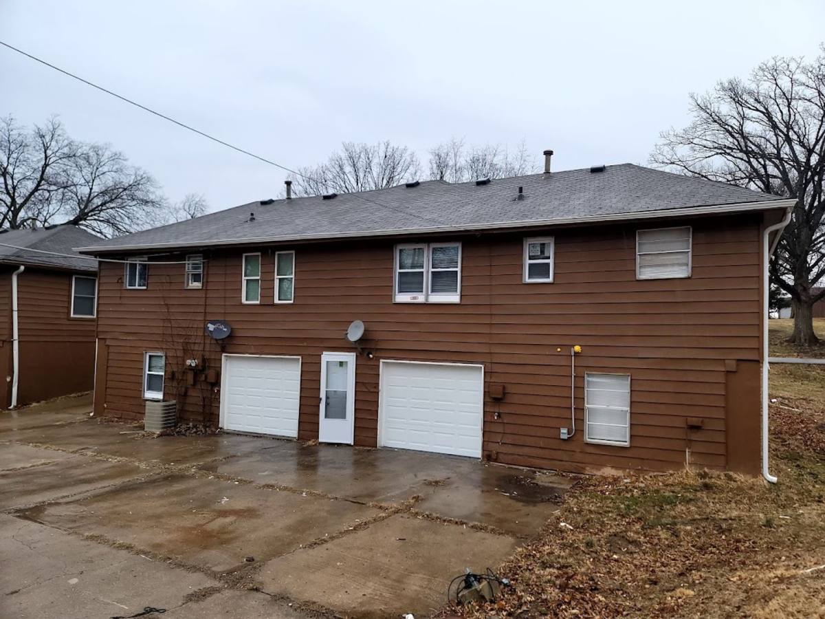 Apartment for rent at 5703-5705 NE 51st St, Kansas City, MO 64119