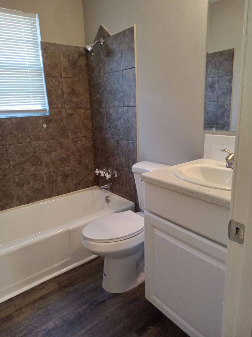 Apartment for rent at 5703-5705 NE 51st St, Kansas City, MO 64119