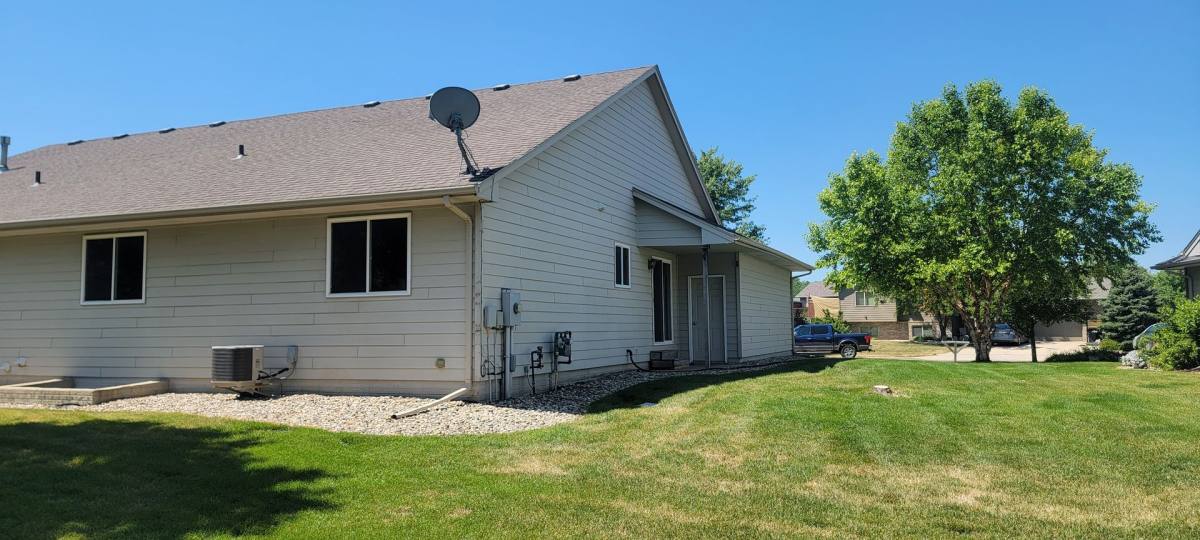 Townhouse for rent at 5006 S Baneberry Ave, Sioux Falls, SD 57105