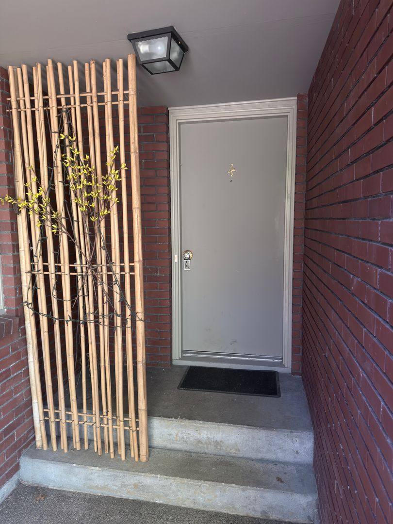 Apartment for rent at 8650 SW Canyon Lane, Portland, OR 97225