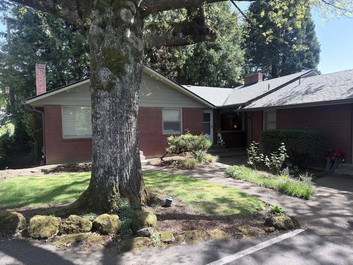 Apartment for rent at 8650 SW Canyon Lane, Portland, OR 97225