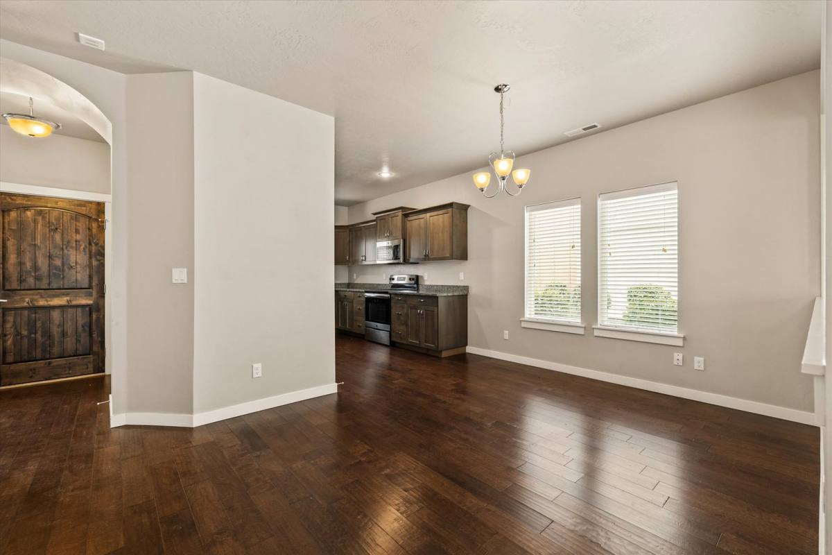 Apartment for rent at 352 E Idaho St, Eagle, ID 83616