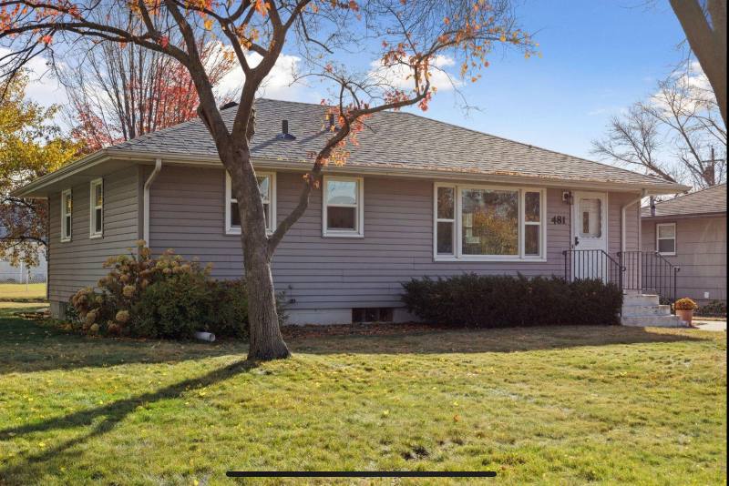 House for rent at 481 10th Ave NW, Saint Paul, MN 55112