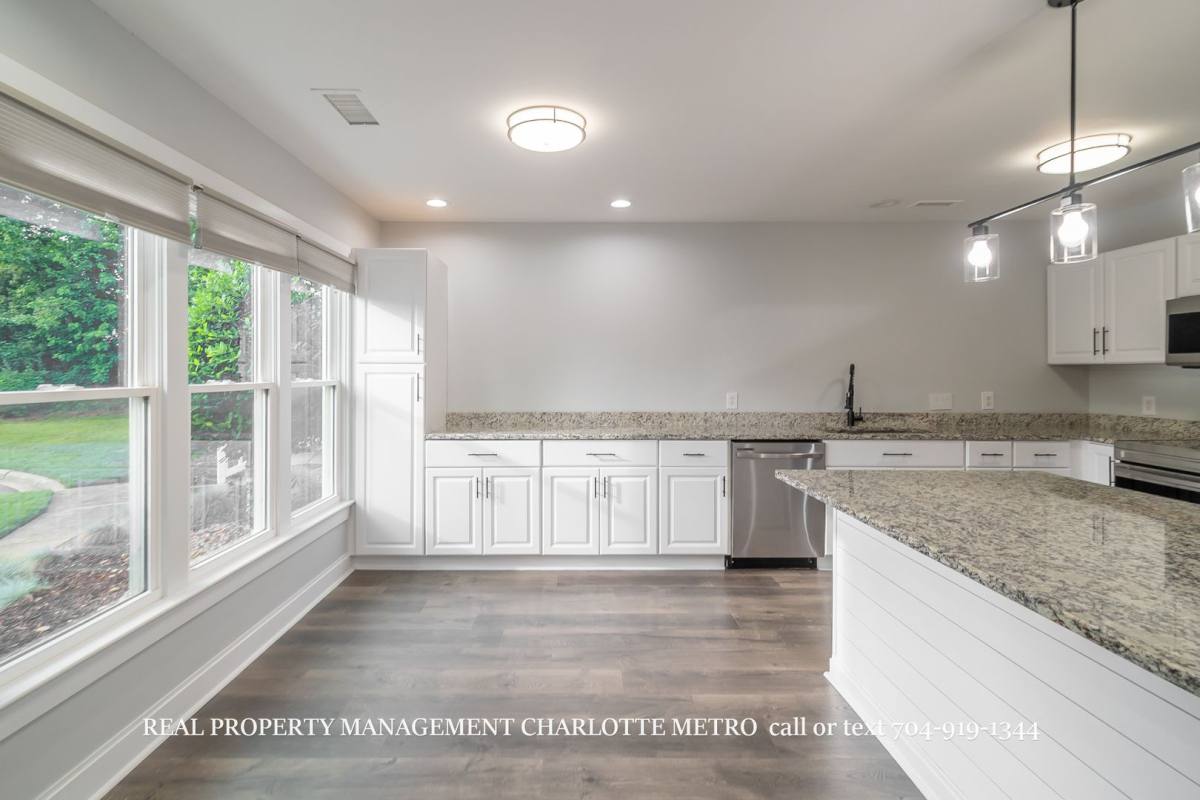 Townhouse for rent at 17429 Tuscany Lane, Cornelius, NC 28031