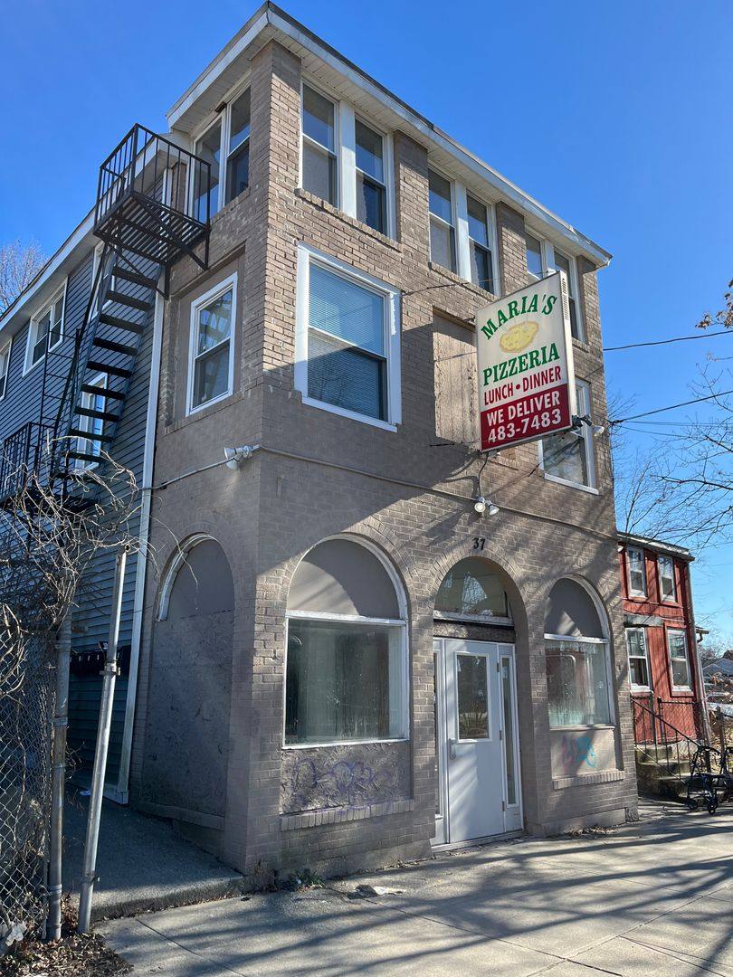 Apartment for rent at 37 N Clinton St, Poughkeepsie, NY 12601
