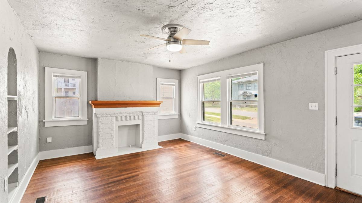 Apartment for rent at 318 NW 27th St, Oklahoma City, OK 73103