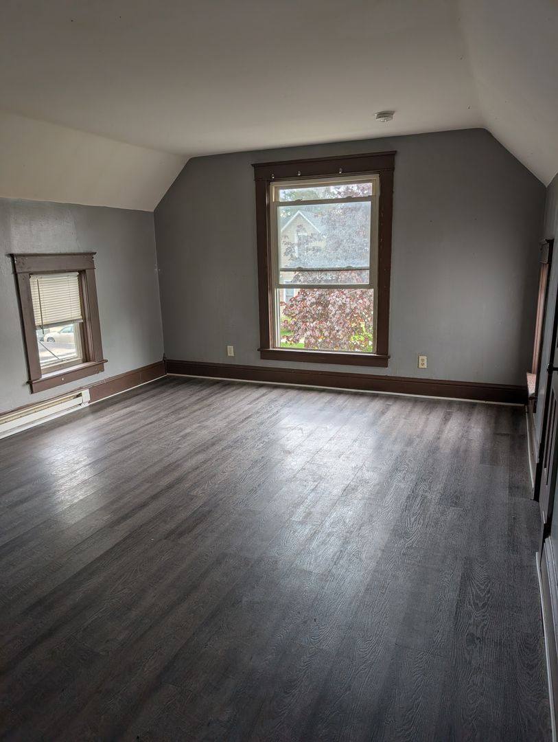 Apartment for rent at 604 Middlebury St, Elkhart, IN 46516