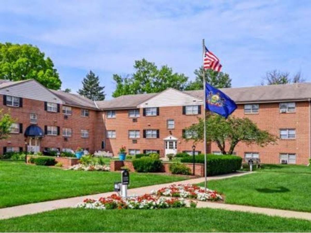 Apartment for rent at 1100 Jackson Blvd, Lebanon, PA 17042
