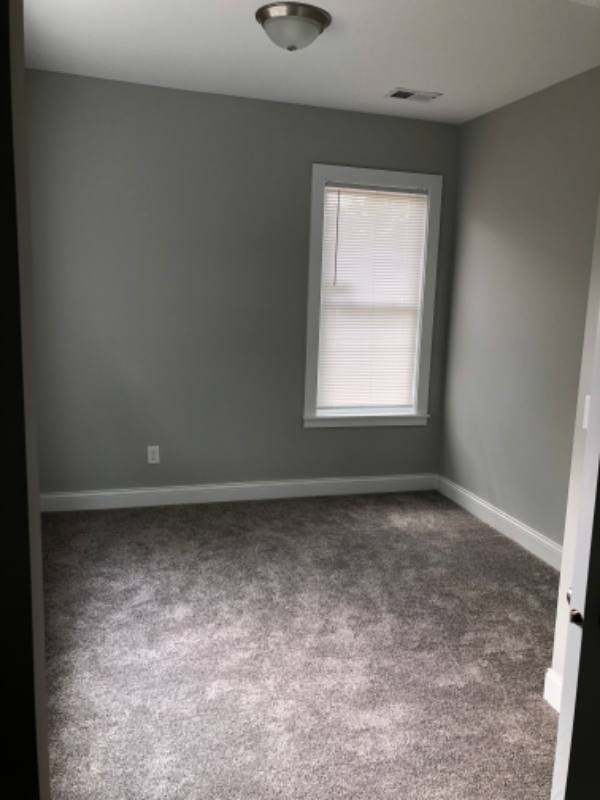 Apartment for rent at 619 Mendota St #2, Saint Paul, MN 55106