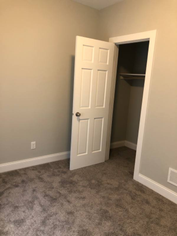 Apartment for rent at 619 Mendota St #2, Saint Paul, MN 55106