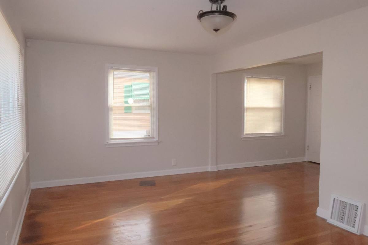 House for rent at 10131 Cabot Dr, Saint Louis, MO 63137
