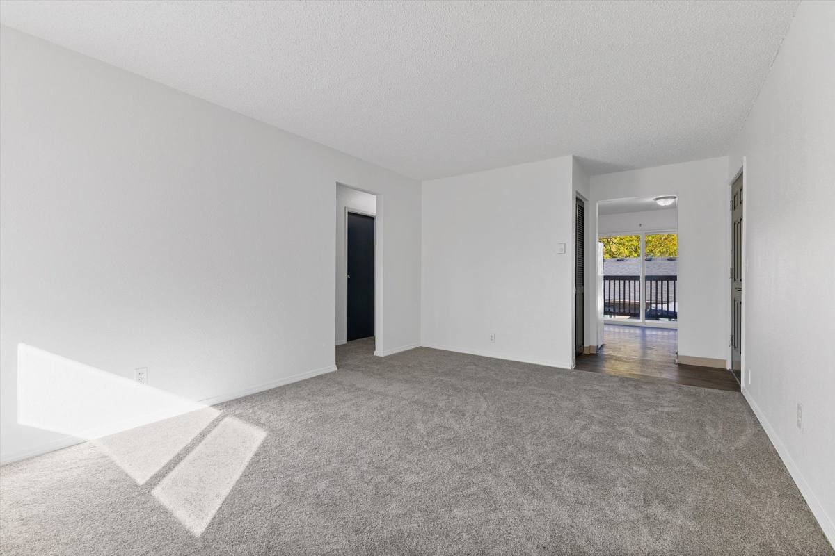 Apartment for rent at 100 NE 162nd Ave, Portland, OR 97230
