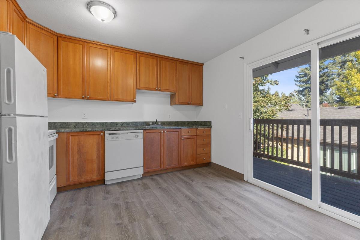 Apartment for rent at 100 NE 162nd Ave, Portland, OR 97230