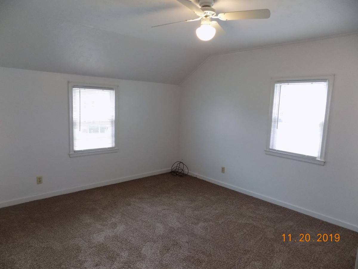 Apartment for rent at 454 Albert St, Elmira, NY 14904