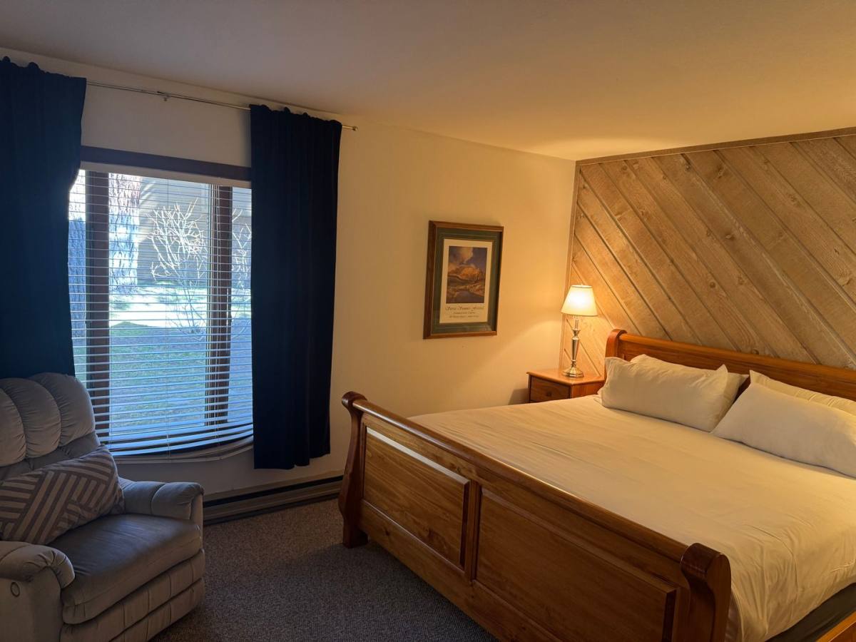 Condo for rent at 31 Sunshine, Mammoth Lakes, CA 93546