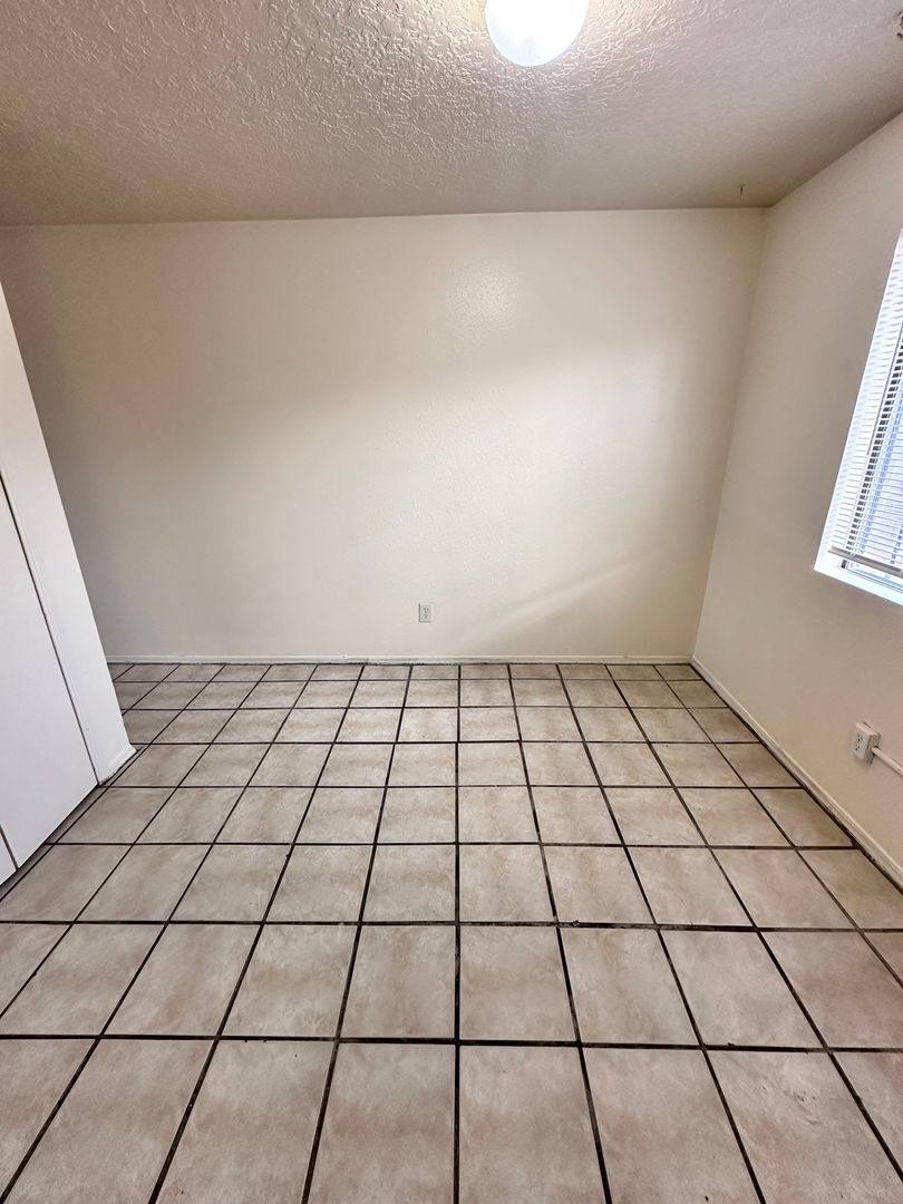 Apartment for rent at 3800 Flora Vista Ave SW, Albuquerque, NM 87121