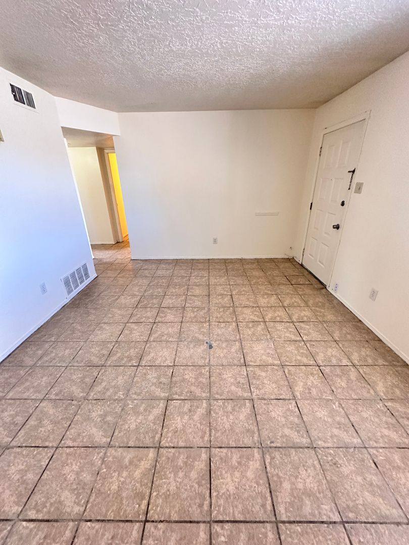 Apartment for rent at 3800 Flora Vista Ave SW, Albuquerque, NM 87121