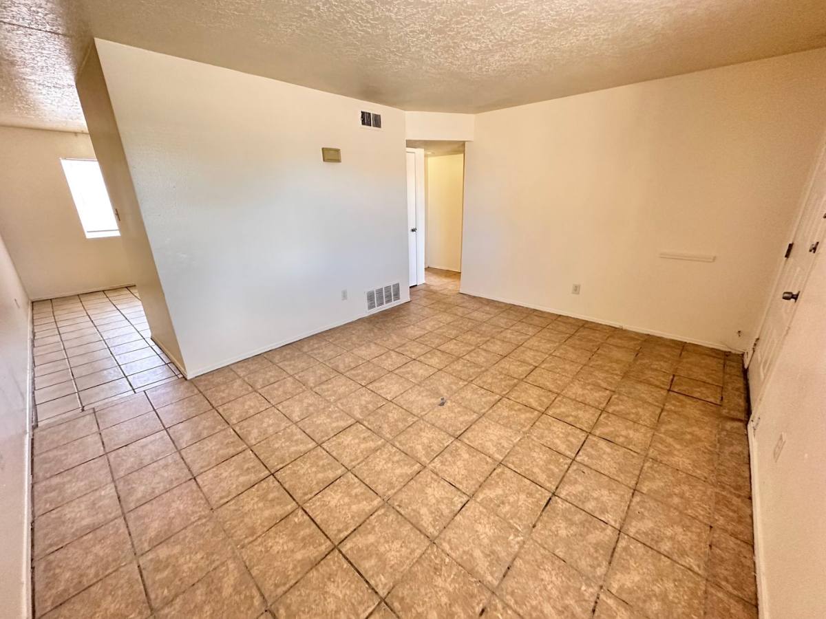 Apartment for rent at 3800 Flora Vista Ave SW, Albuquerque, NM 87121