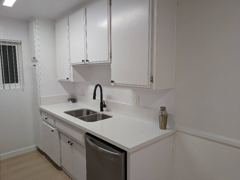 Apartment for rent at 11007 Hartsook St #203, North Hollywood, CA 91601