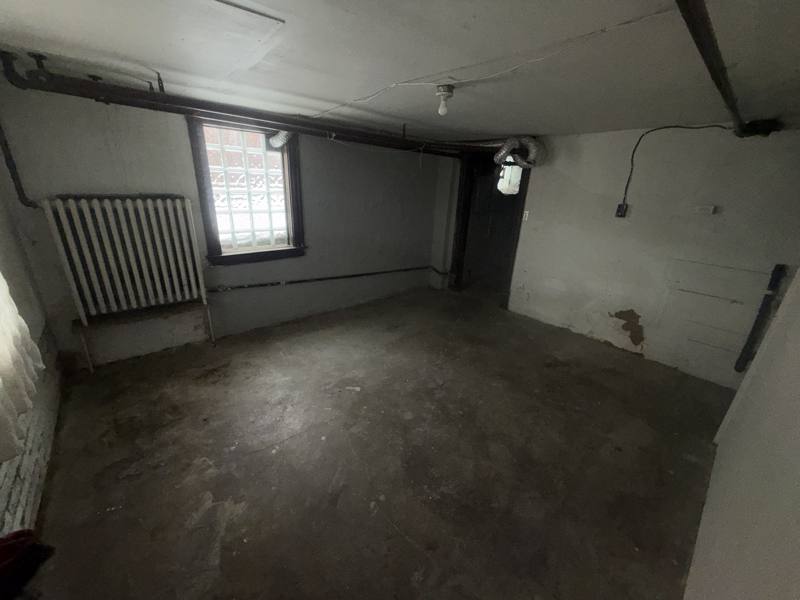 Apartment for rent at 120-122 N 3rd St #B, Jeannette, PA 15644