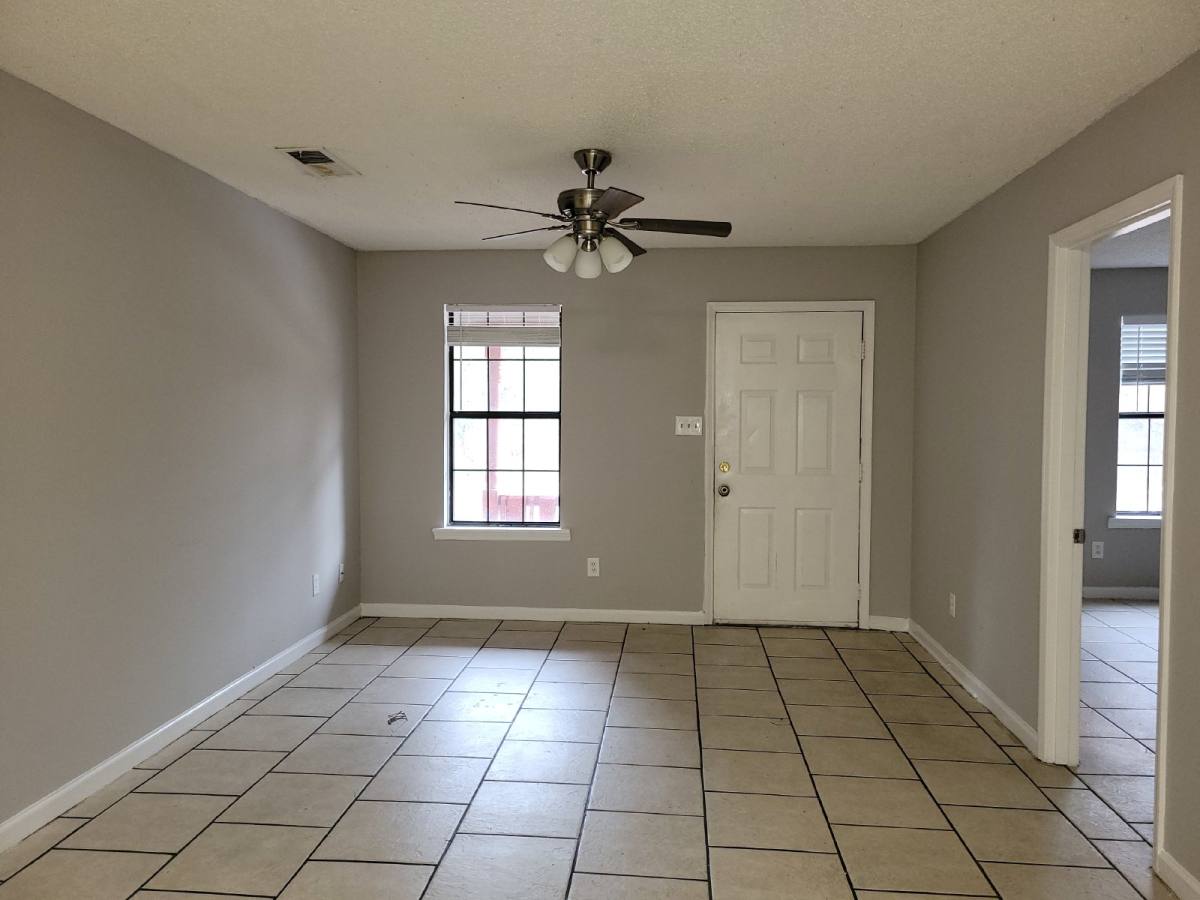Apartment for rent at 201 8th Ave SW #C, Decatur, AL 35601