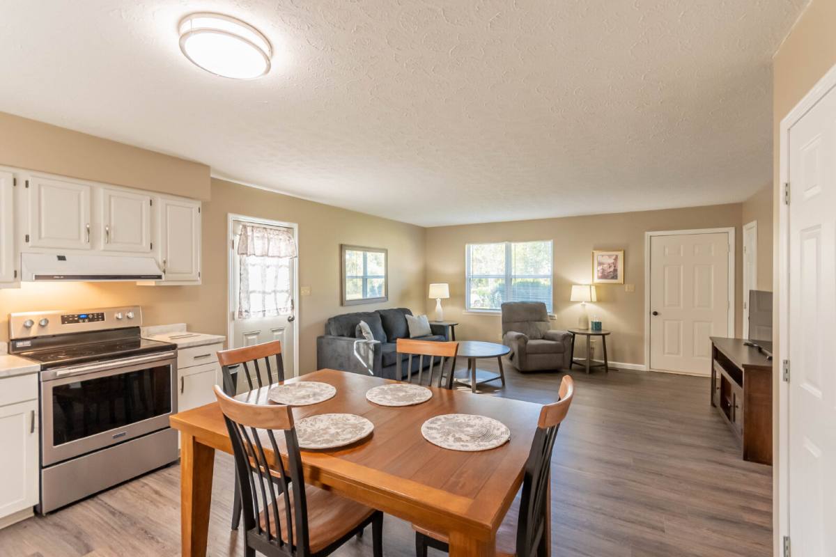Townhouse for rent at 118 E Acres Ave #B, Waverly, TN 37185