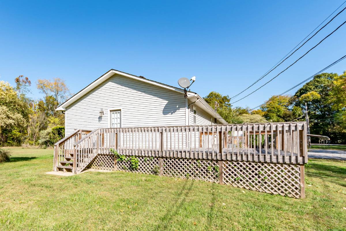 Townhouse for rent at 118 E Acres Ave #B, Waverly, TN 37185