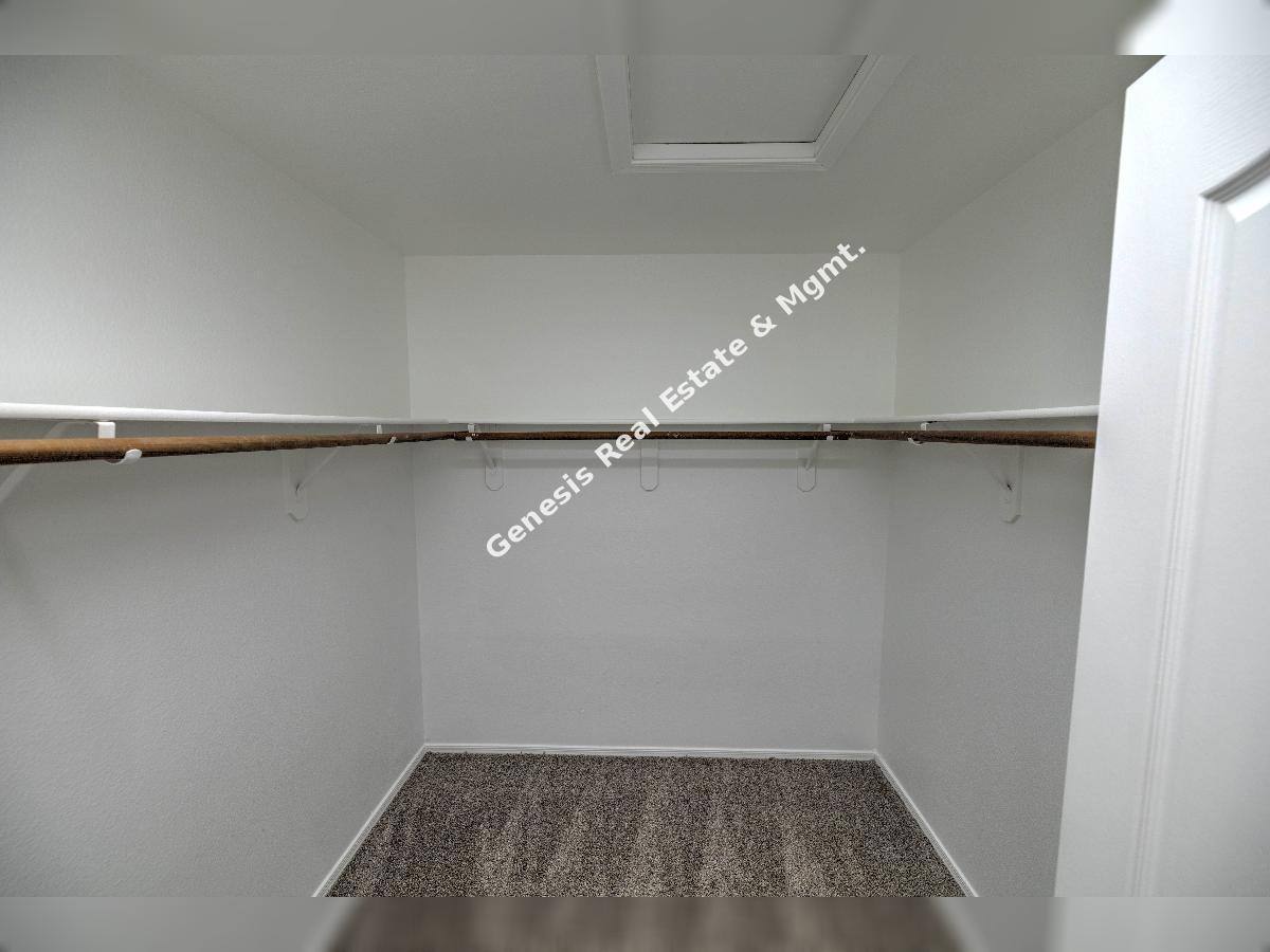 House for rent at 10019 N Roxbury Dr, Tucson, AZ 85737