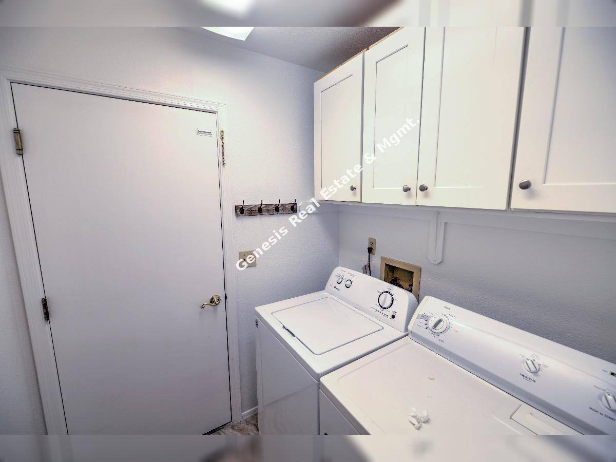 House for rent at 10019 N Roxbury Dr, Tucson, AZ 85737