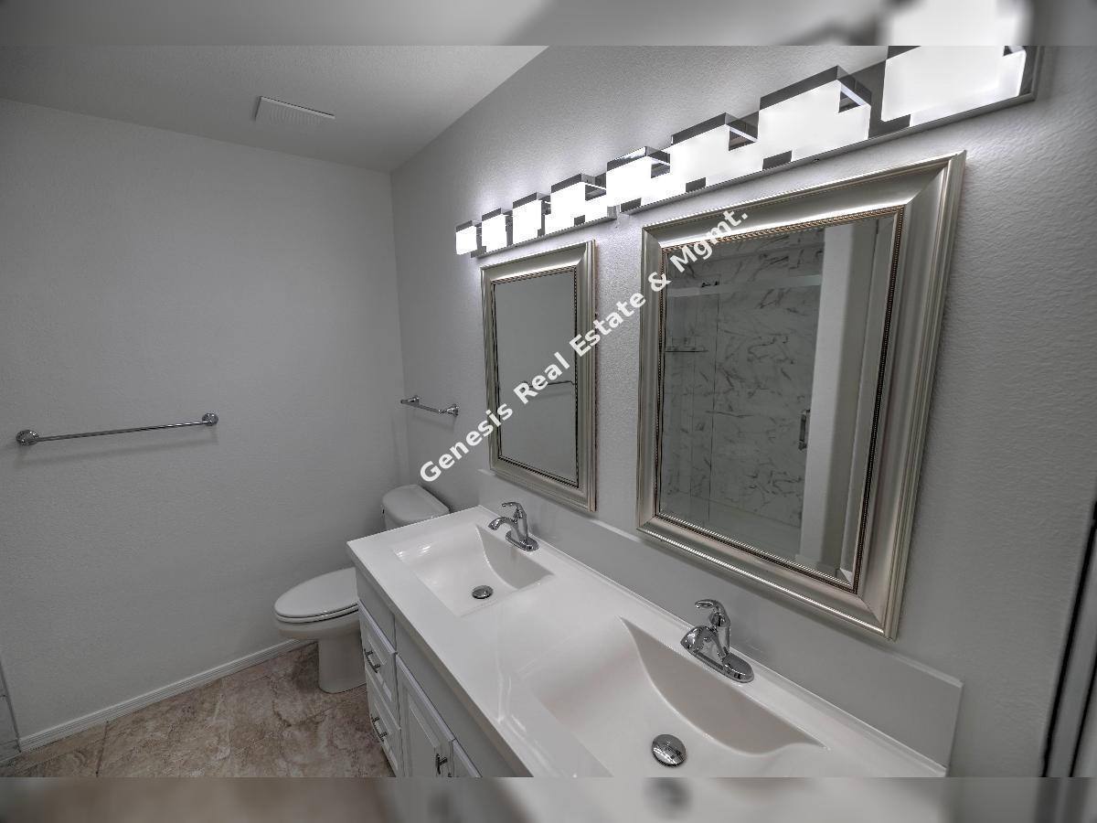 House for rent at 10019 N Roxbury Dr, Tucson, AZ 85737