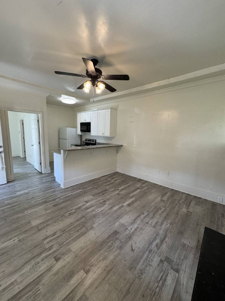 Apartment for rent at 1007 W 18th St, Merced, CA 95340