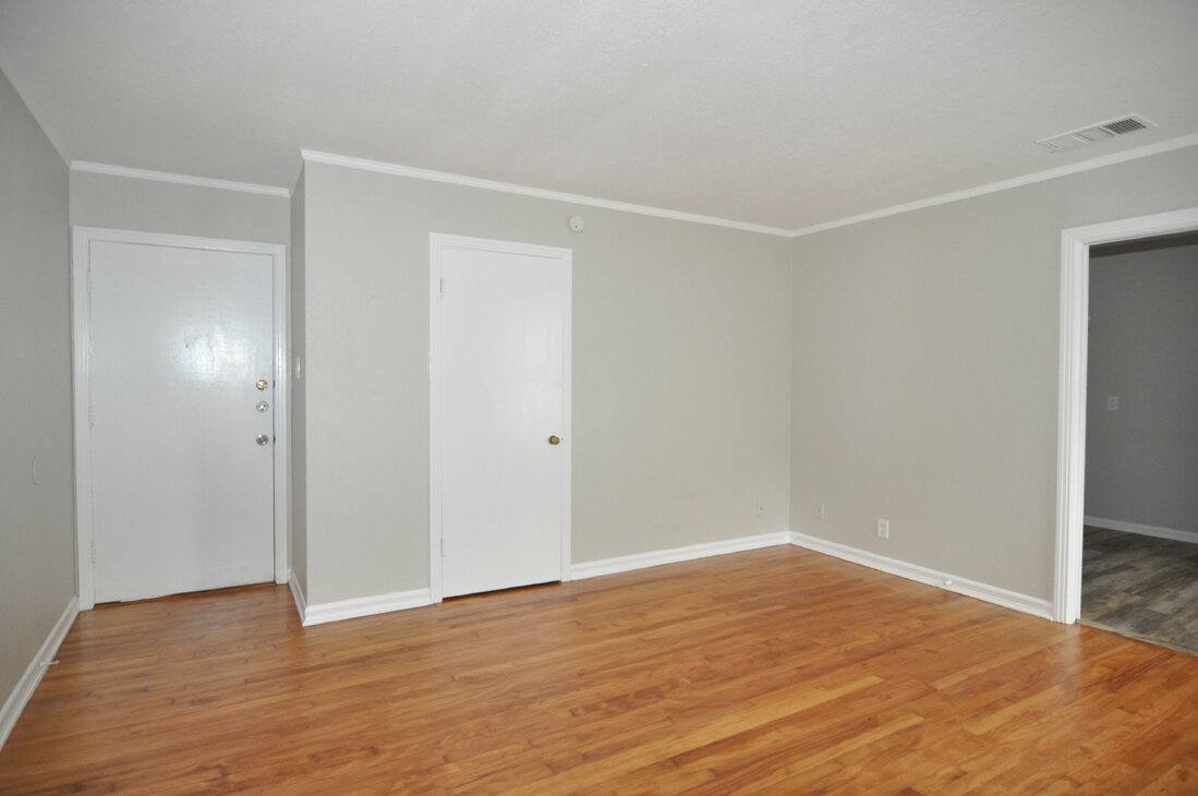 Townhouse for rent at 2724 Wayside Ave, Fort Worth, TX 76110
