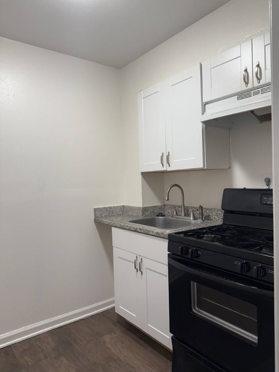 Apartment for rent at 711 E Carson St #A5, San Antonio, TX 78208