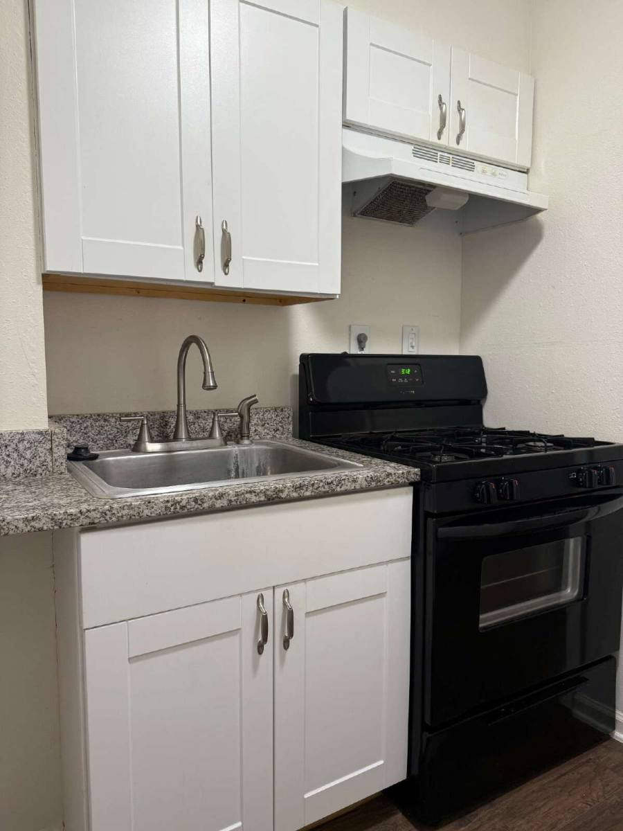 Apartment for rent at 711 E Carson St #A5, San Antonio, TX 78208