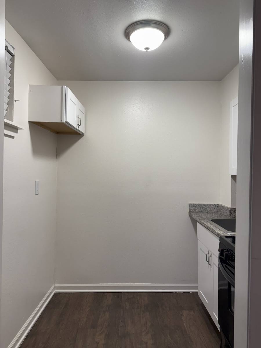 Apartment for rent at 711 E Carson St #A5, San Antonio, TX 78208