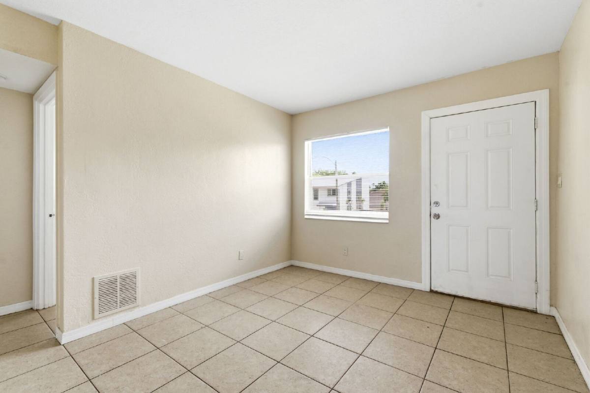 Apartment for rent at 1799 Russell St S #3, Saint Petersburg, FL 33712