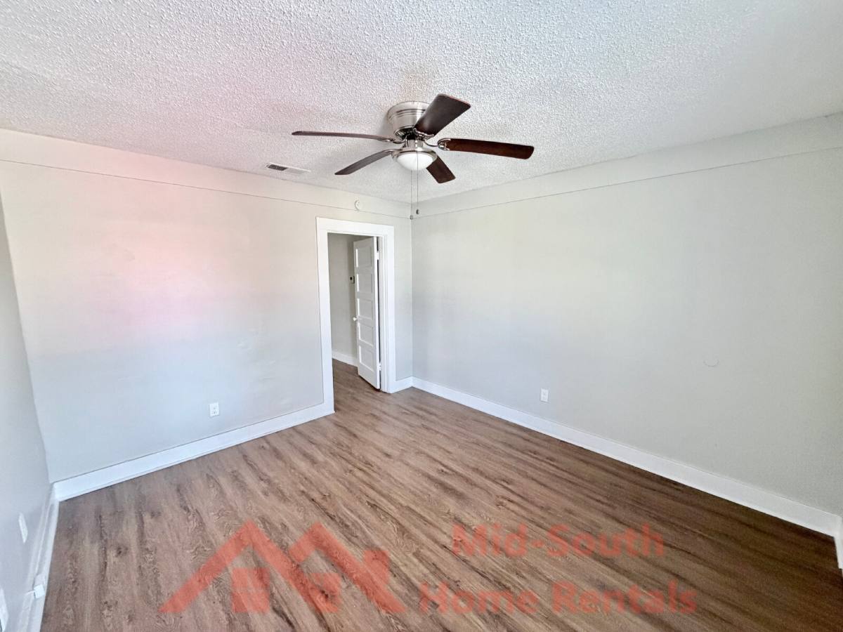 Townhouse for rent at 2263 Hunter Ave, Memphis, TN 38108